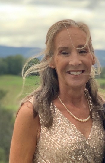 Lynn Marie Weiner smiling outdoors