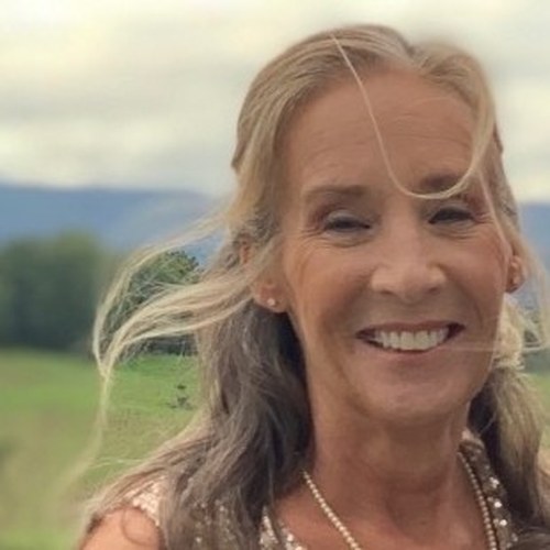 Lynn Marie Weiner